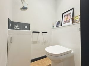 Photo 11- click for photo gallery